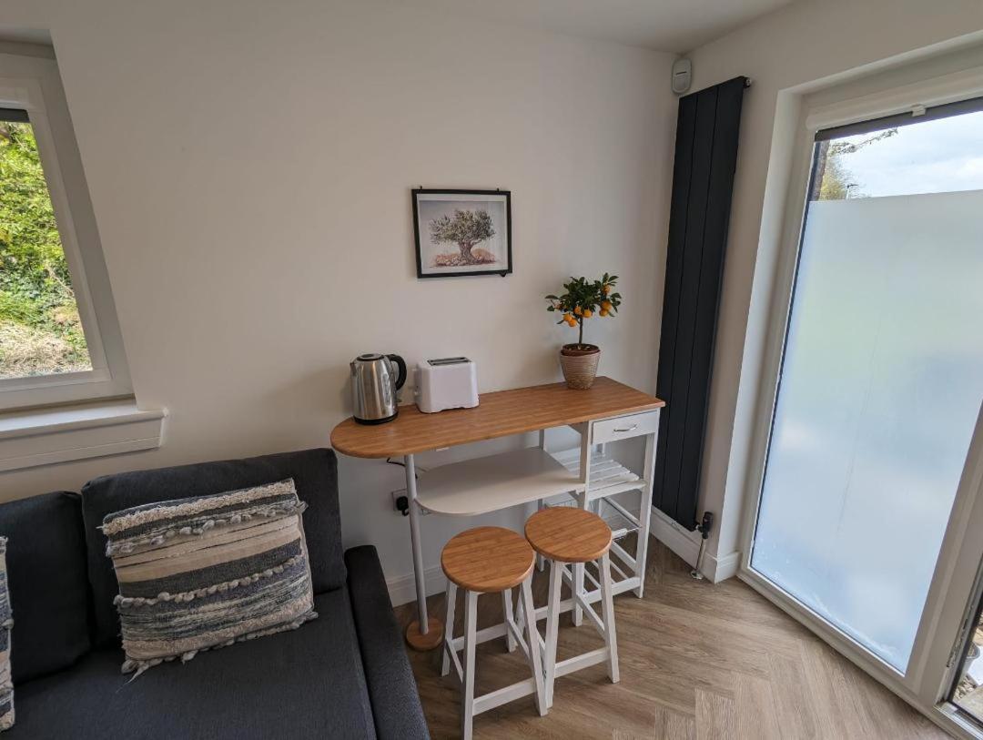 En-Suite Double Room With Private Entrance EDI Exterior photo